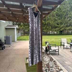 Nicole Miller Animal Print V-Neck Romper/Jumpsuit Women’s 10